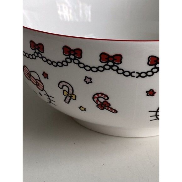 Sanrio Hello Kitty Ceramic 27 Oz Bowl Christmas Candy Cane Garland NEW - Picture 6 of 12